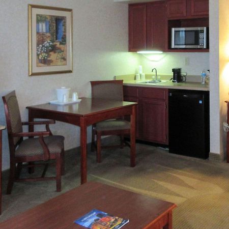 Quality Inn & Suites Downtown - University Area Альбукерке Экстерьер фото